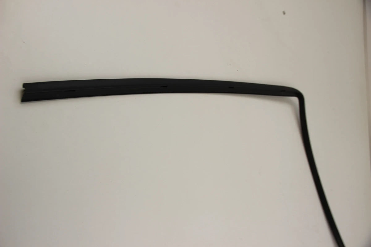 Original BMW E34 518i 520i-540i Limousine M5 Zierrahmen links 51318117457