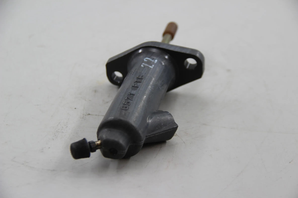Original BMW E30 E28 E34 E23 Nehmerzylinder Kupplung D=22,20DM FTE 21521158677