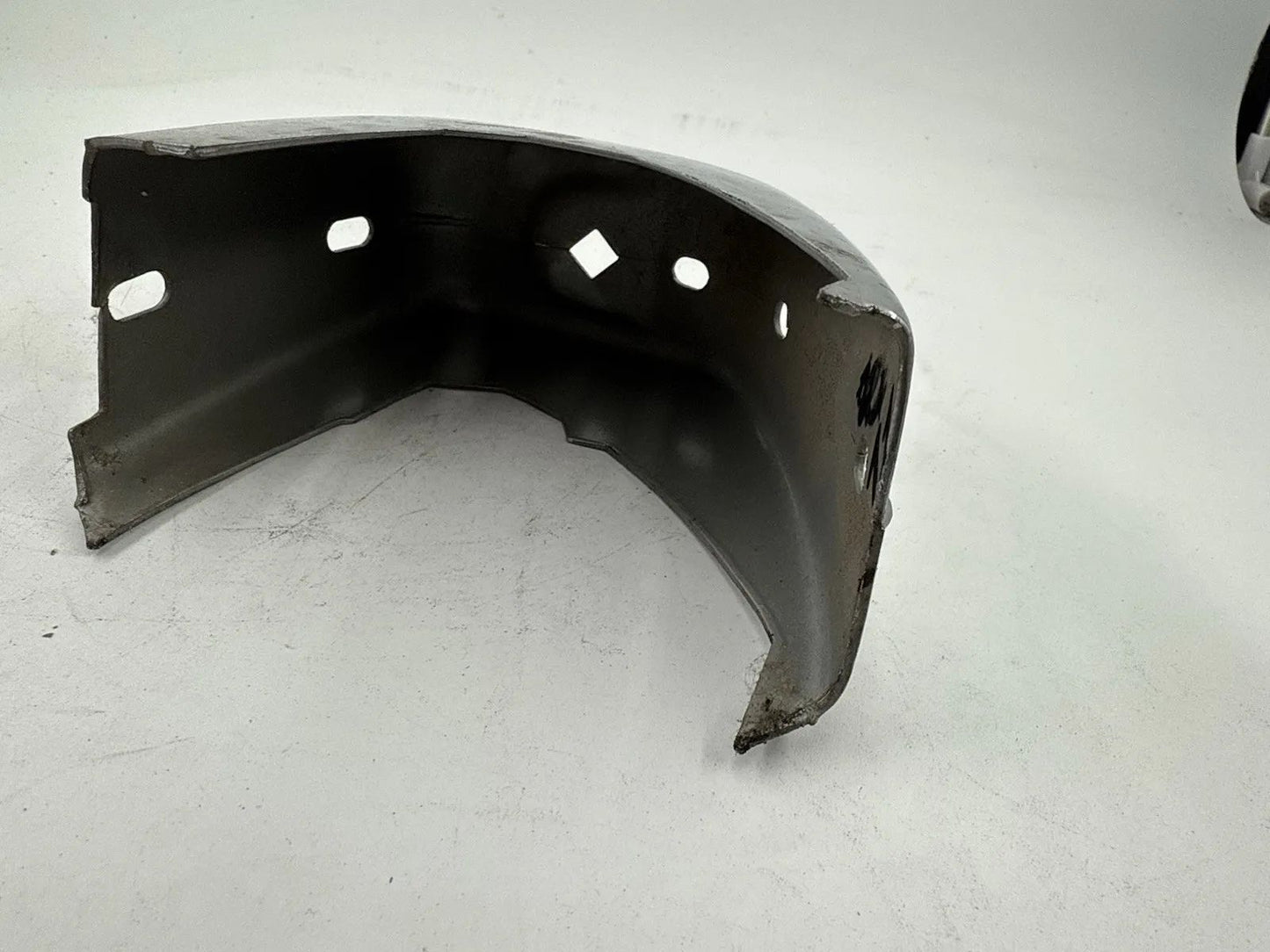 Original BMW E3 3.0S M30 Stossstangenhorn vorne links chrom 51111800083