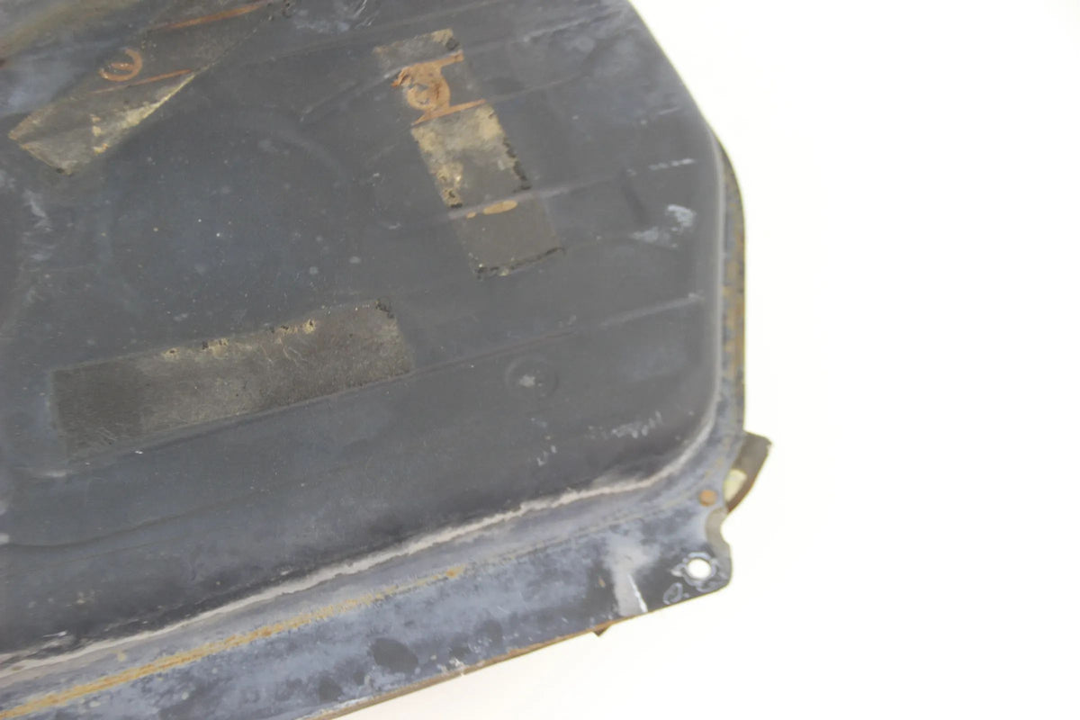 Original BMW E24 83´ - 89 635CSi Tank Muss neu beschichtet werden