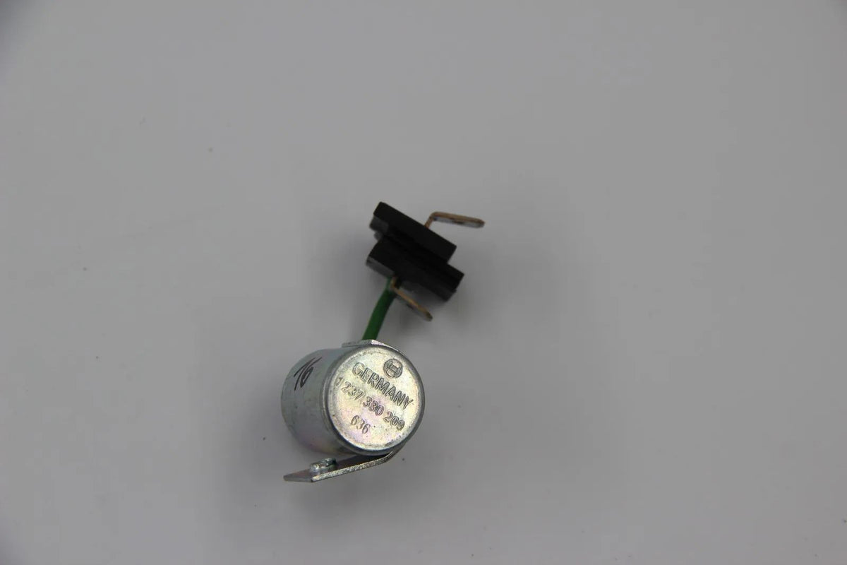 Orig BMW E3 3.0Si M30 E9 3.0CSi 3.0CSiL Kondensator Zündanlage NOS 12111355625