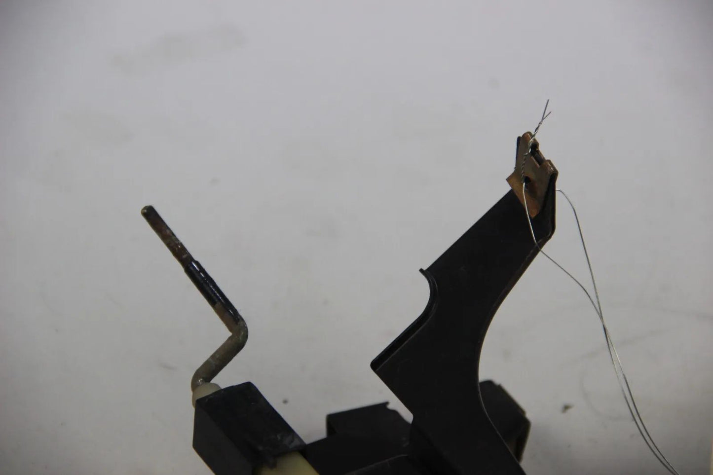 Original BMW E30 M3 ZV Tankklappe + Halterung 51261372572 Verriegelung Nur M3!!