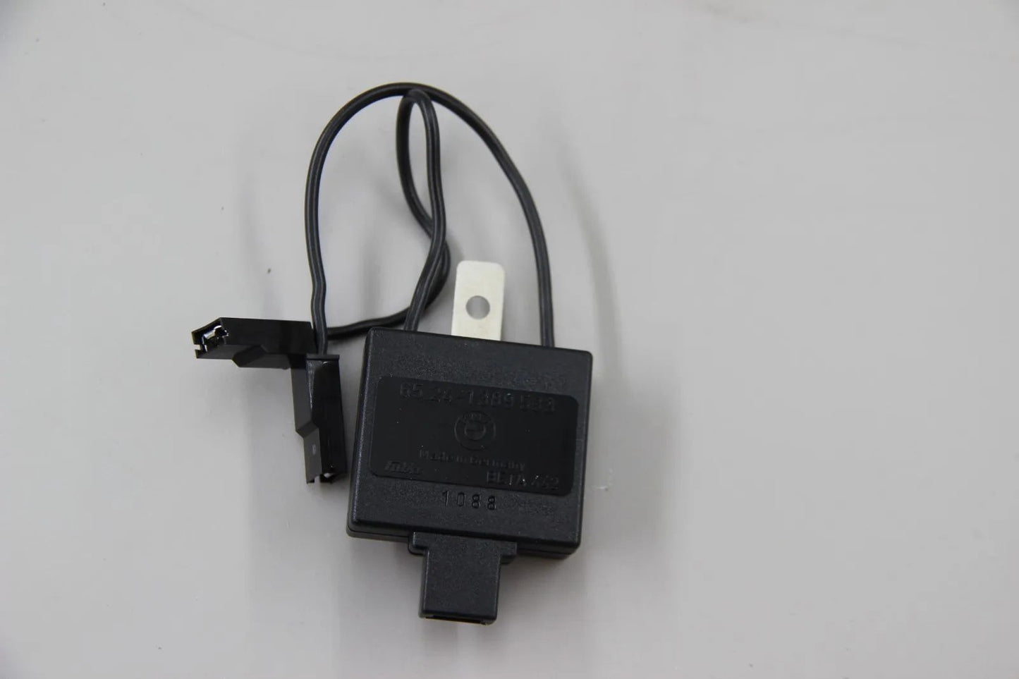 Original BMW E34 5er Nachrüstsatz Verstärker Scheibenantenne NOS 65249061097