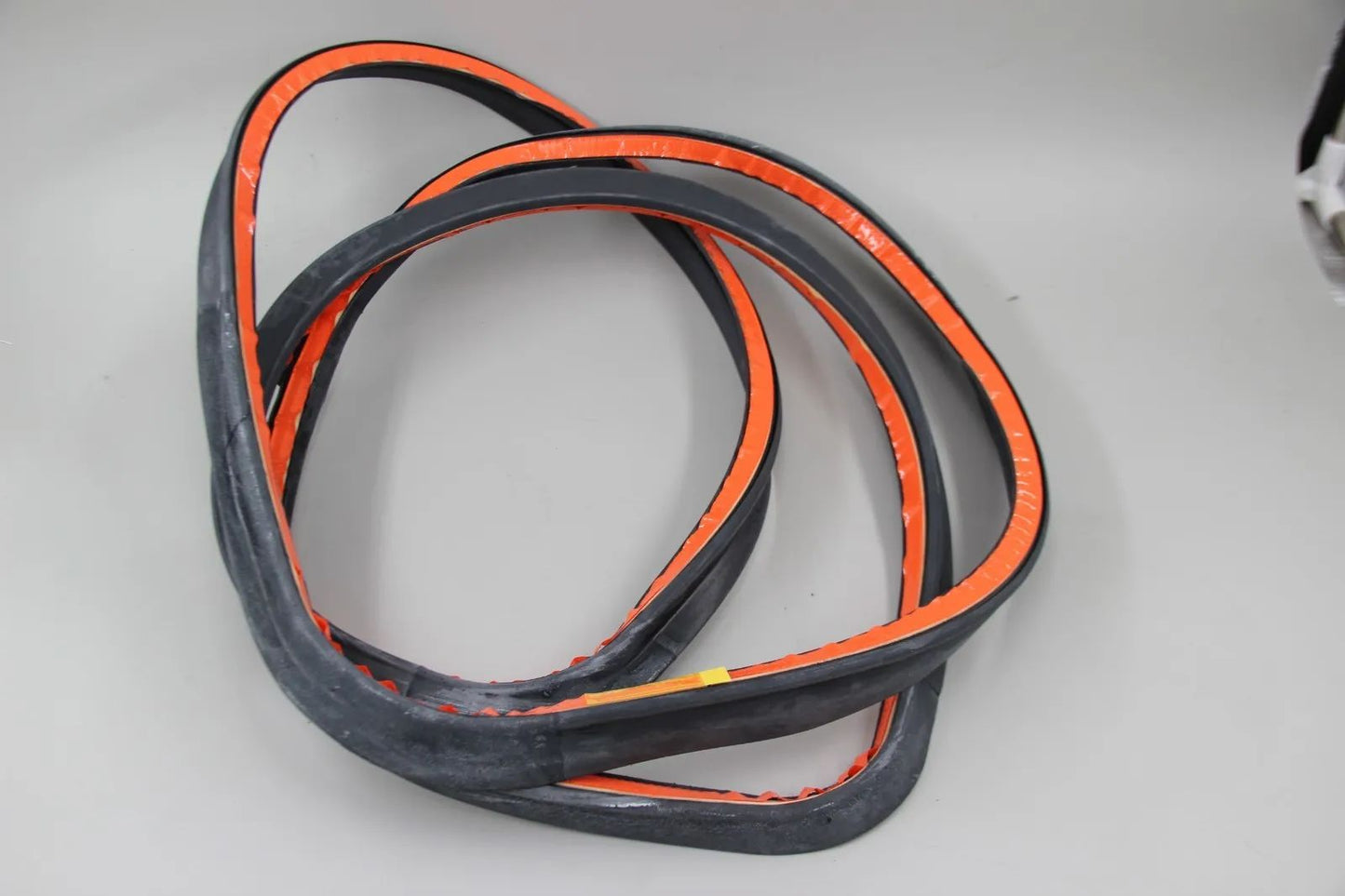 Original BMW E39 Türdichtung Dichtung Tür hinten links NOS 51221944229