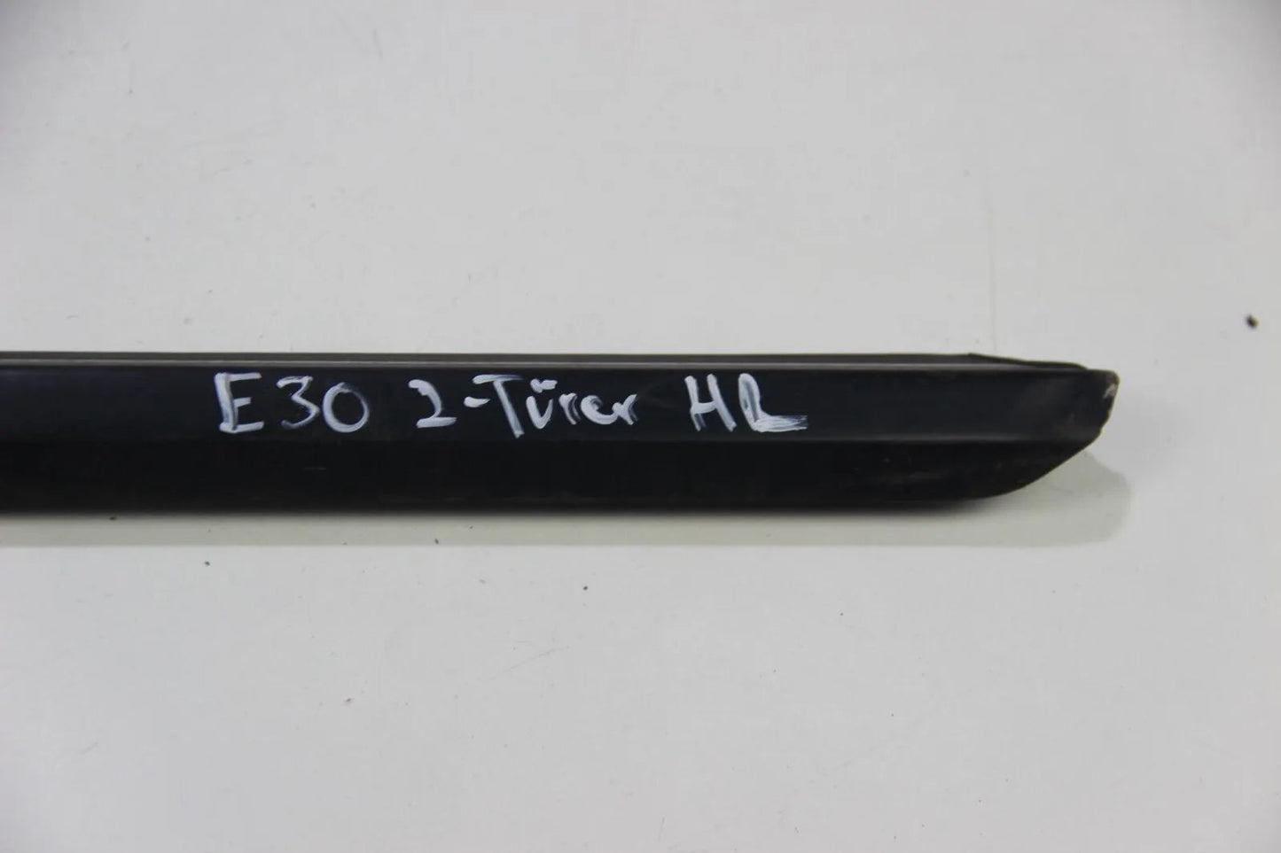 Original BMW  E30 Stossleiste Seitenwand 2-Türer VFL hinten links 316i-325i 3er