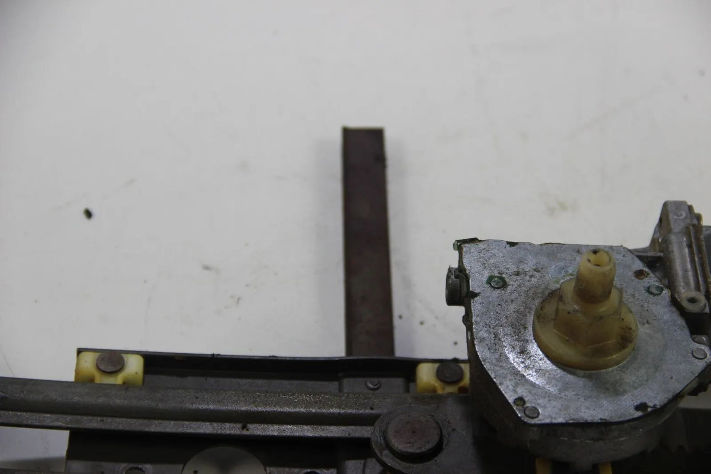 Original BMW E24 635csi Elektrischer Fensterheber Hinten Links 0130821055