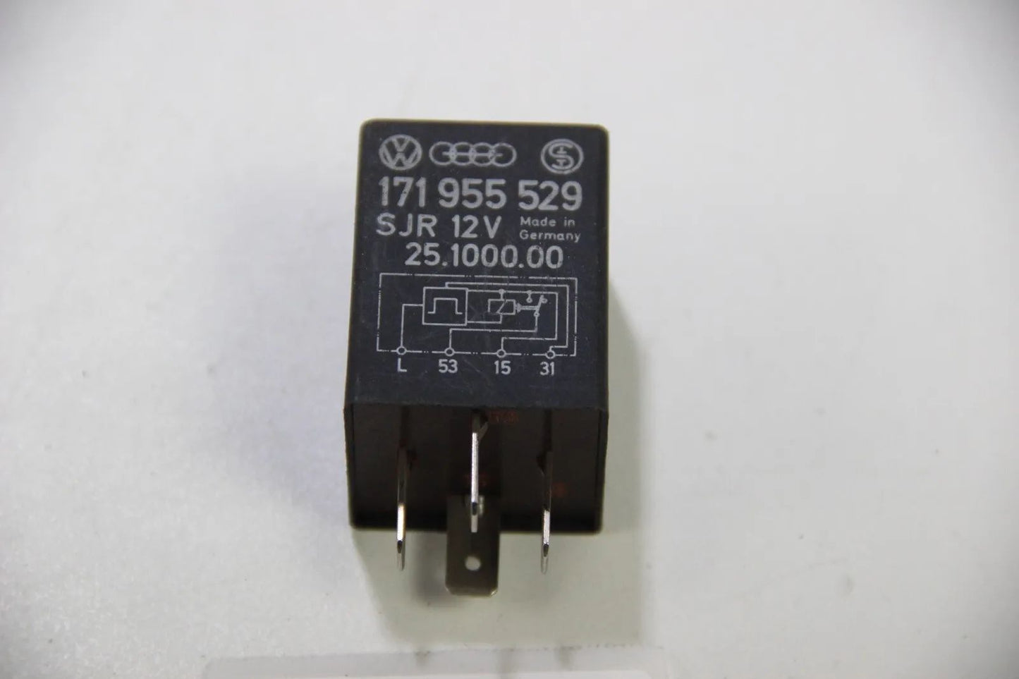 Original VW Audi Relais Relay Wischwaschinterval Heckscheibenwischer 171955529