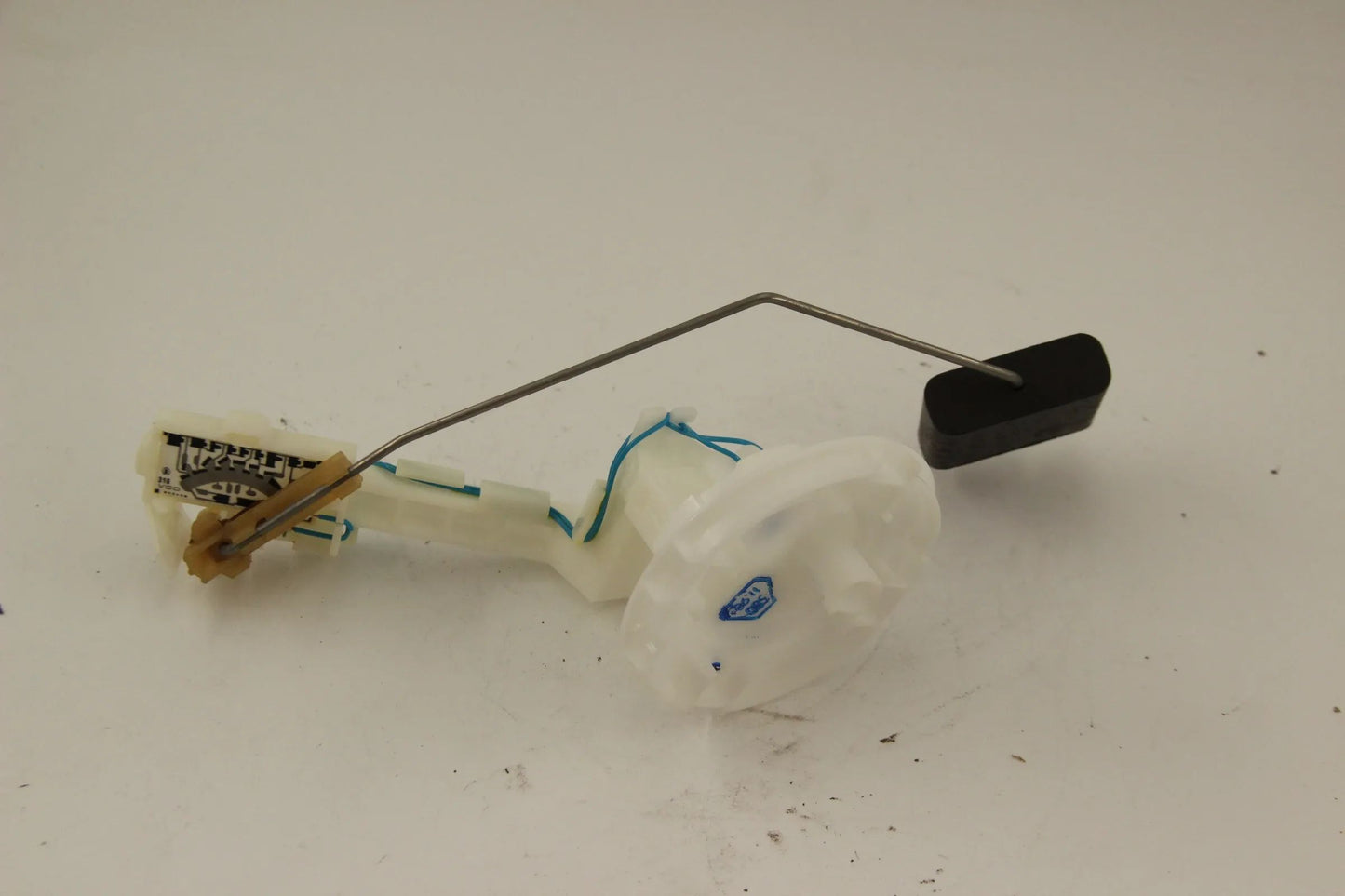 Original BMW E38 725tds-750iLS L7 M73N  Füllstandsgeber links 16141182111