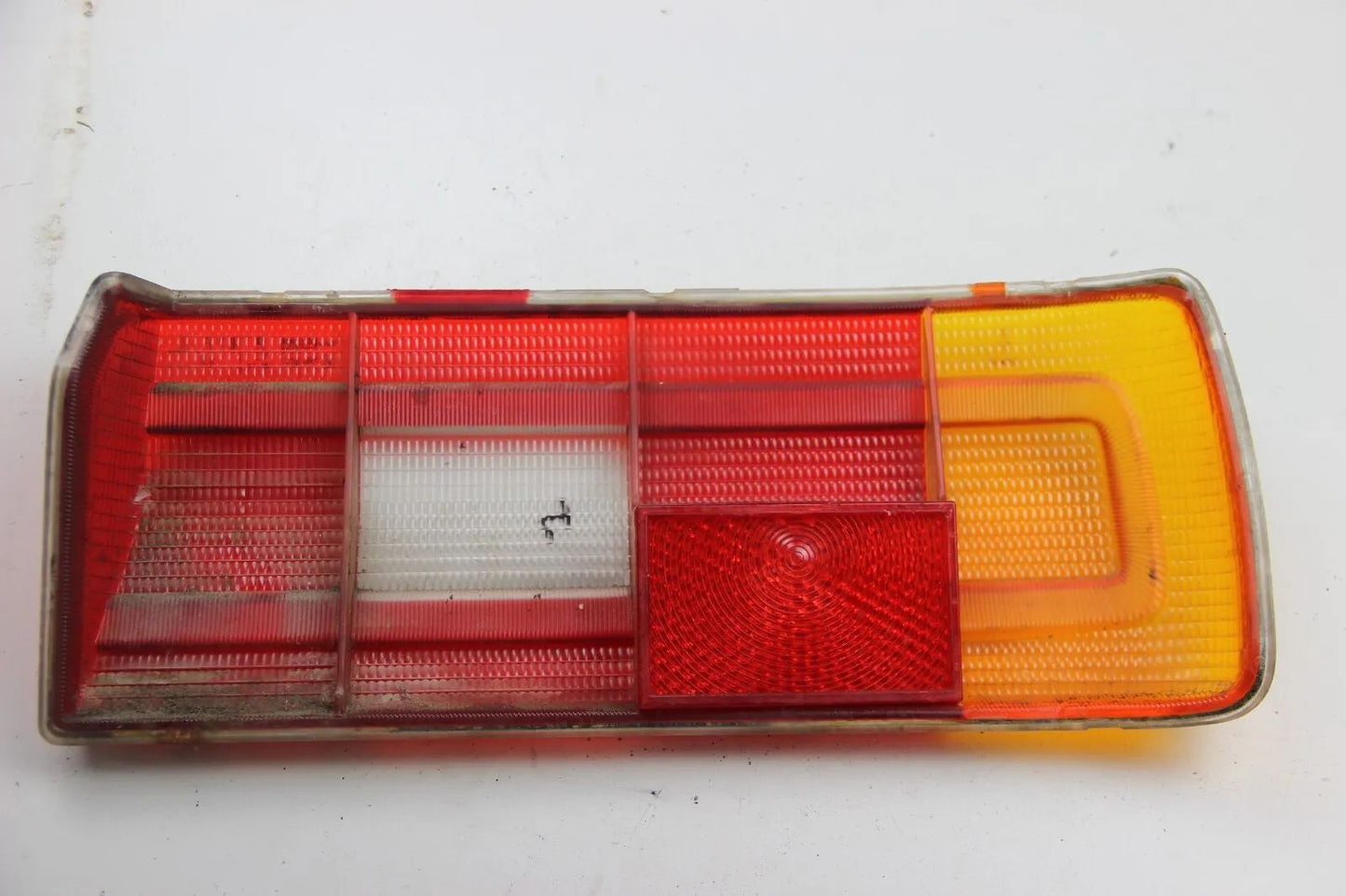 BMW E12 Rücklicht Taillight Links Glas Scheibe Reflector 1361515