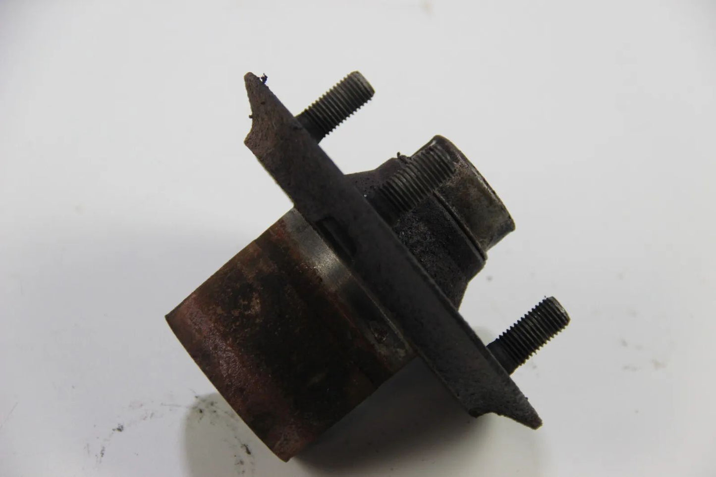 Original BMW E10 1502-2002 Radnabe Wheel Hub Radlager vorne Nabe 1602 1802 OEM