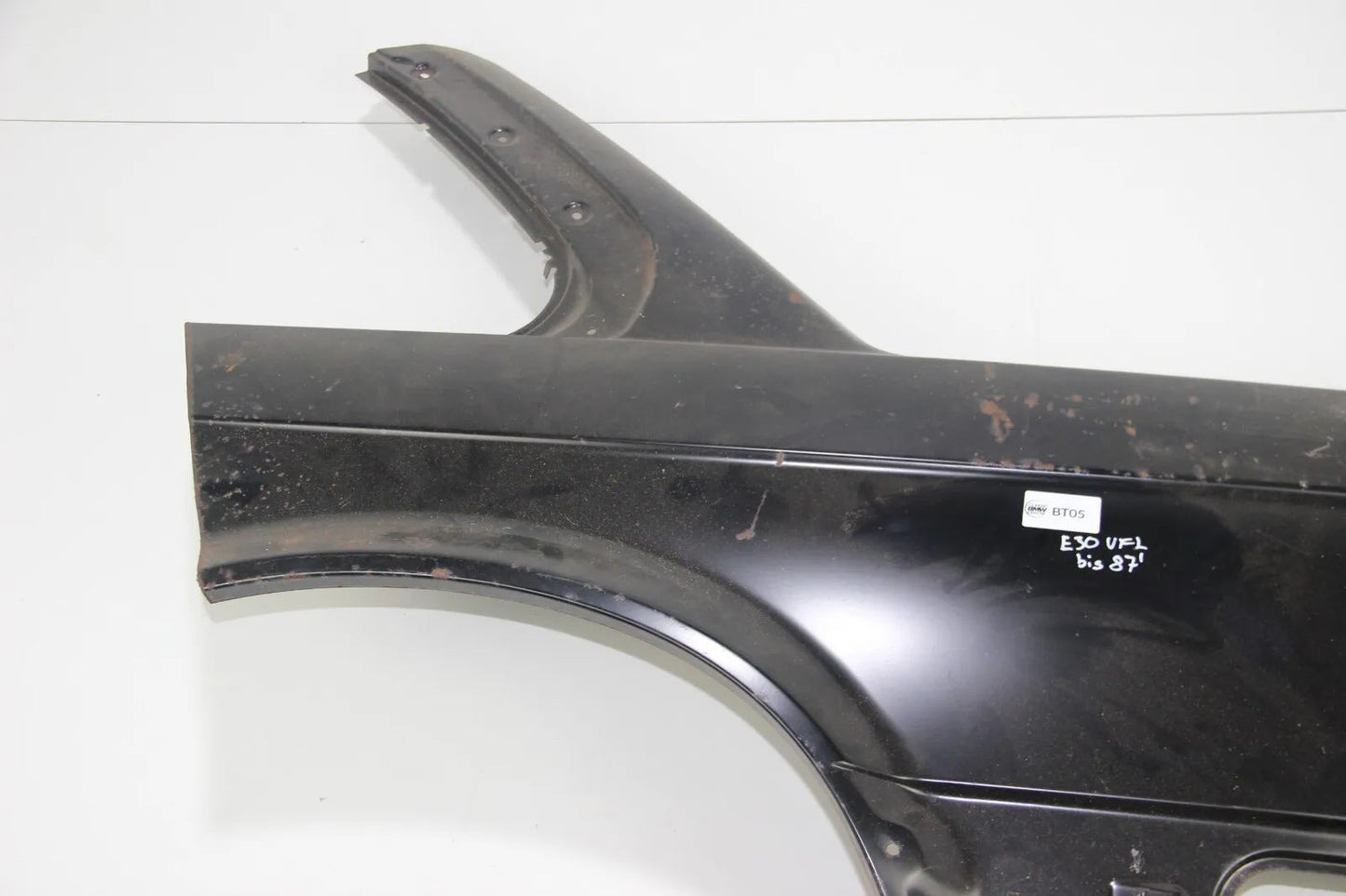 Original BMW E30 VFL 2 Türer Seitenwand hinten links Quarter Panel 41351935421