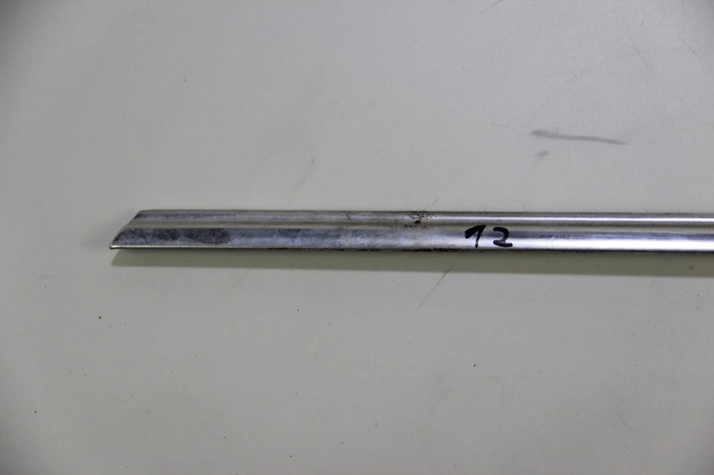 Original BMW E28 Schachtleiste Chrom vorne links Brustleiste 1880545 Chrome trim