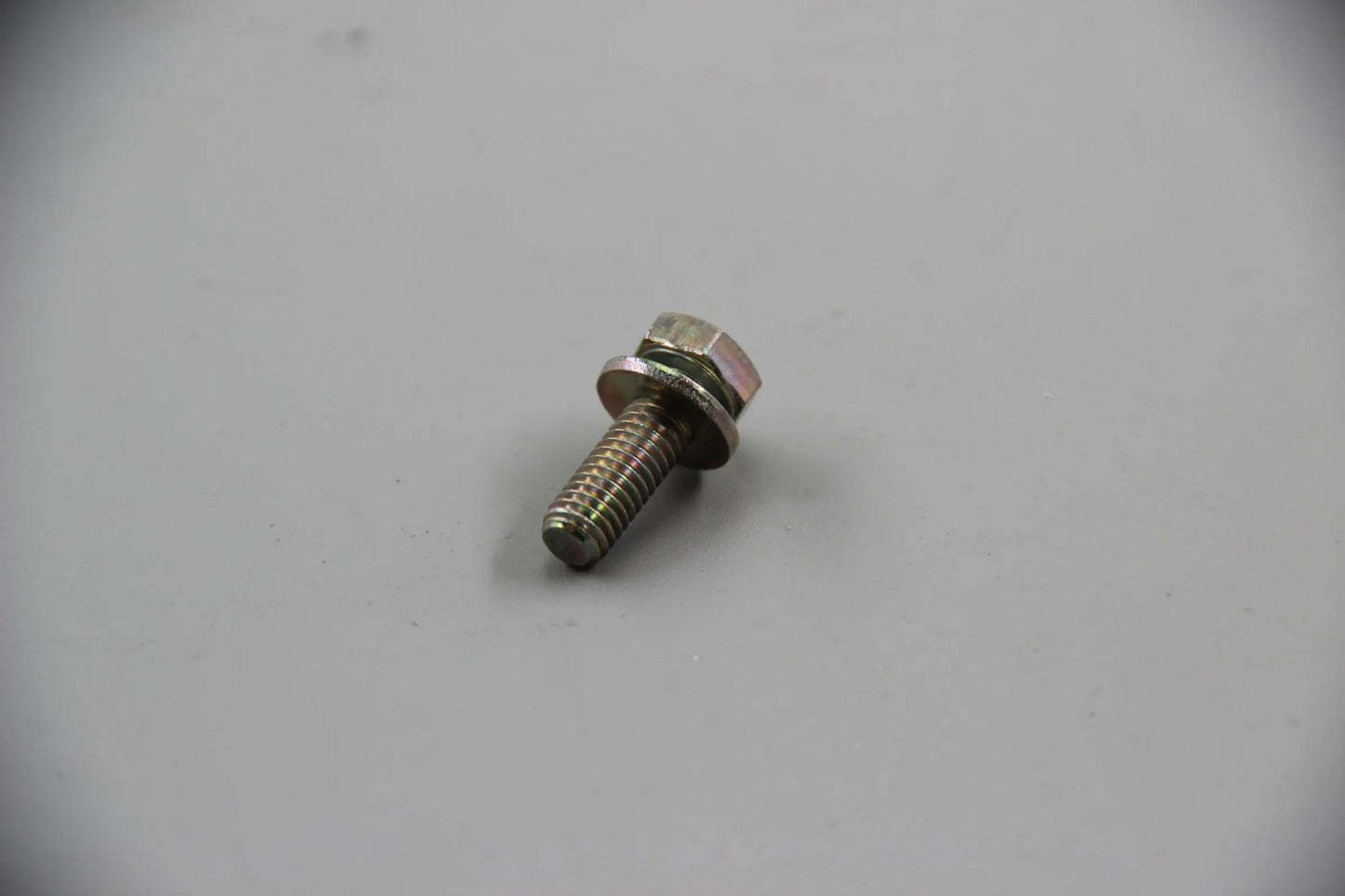 Original BMW E30 E36 E34 Sechskantschraube mit Scheibe M6X18-Z1 07119913215