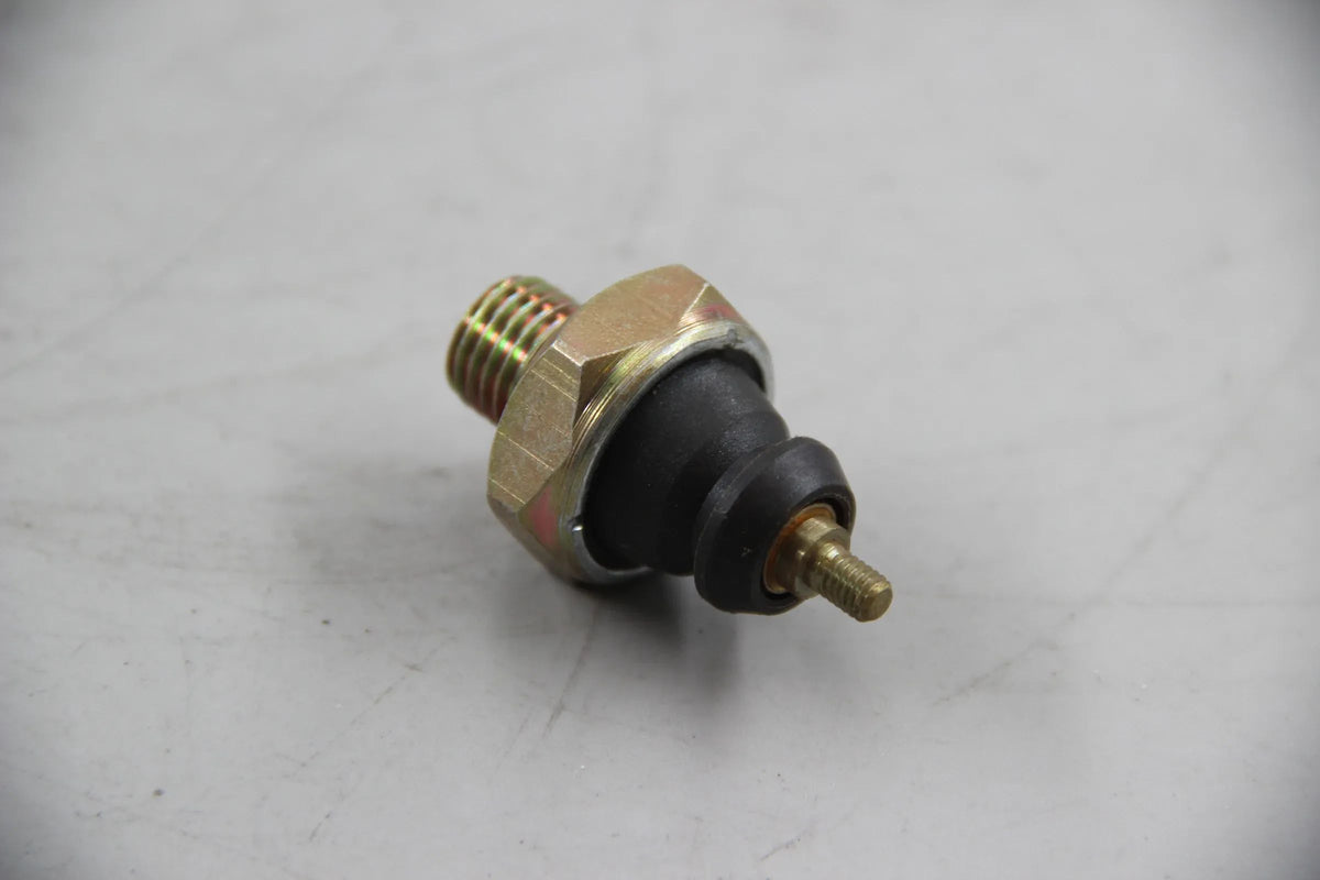 Original BMW E30 324d E28 524d 524td Öldruckschalter M12X1,5 12611277591