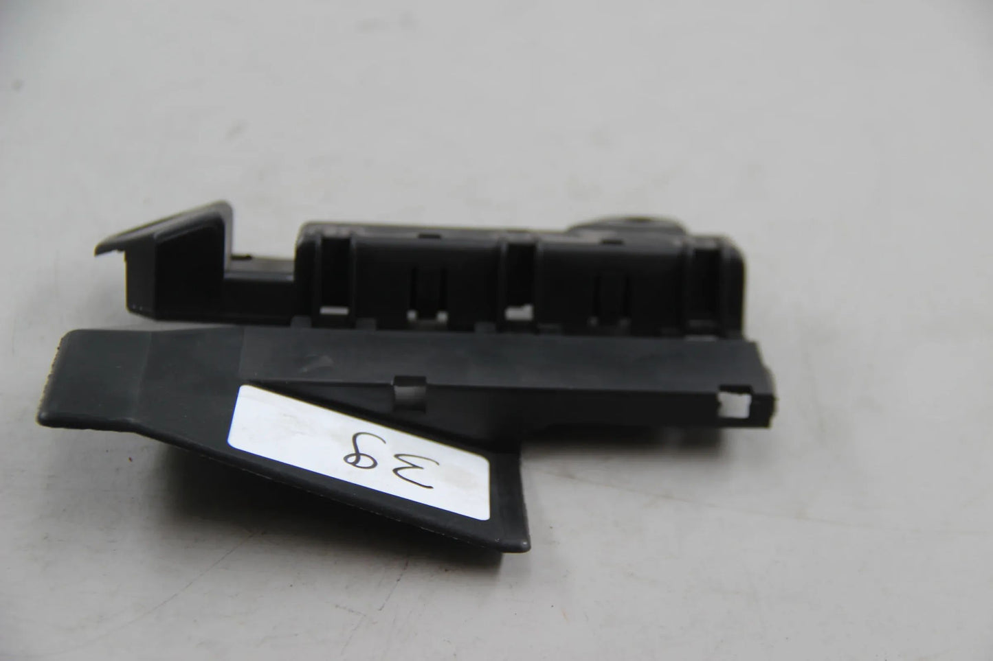 Original BMW E36 316i-328i Z3 Halter Steckverbindung Radhaus rechts 61131393789
