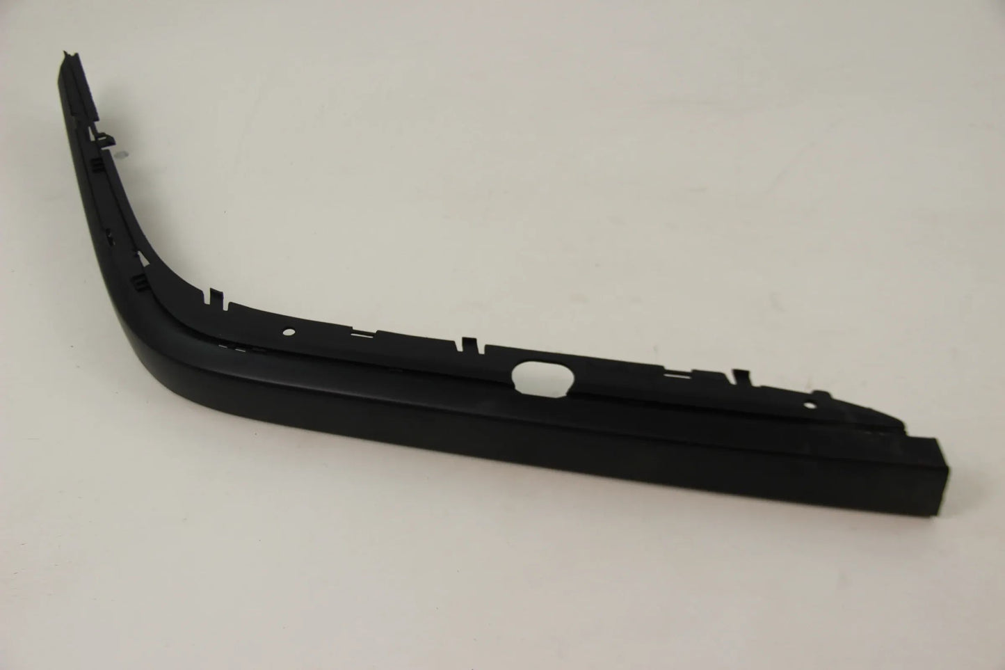 Original BMW E38 728i-750i Limousine Stossleiste vorne rechts 51118125310