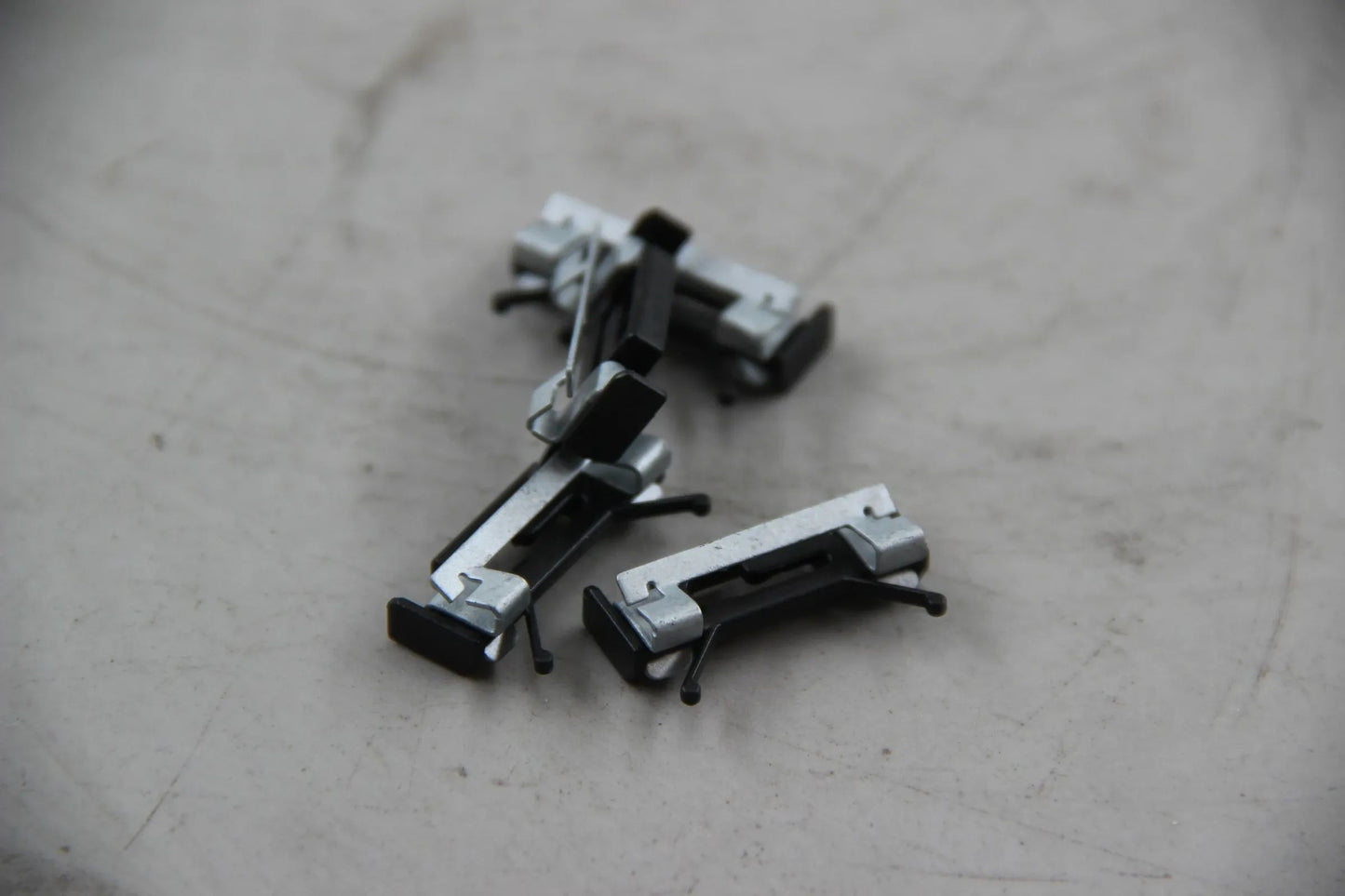 Original BMW E90 316i 318i 320i 323i-335i M3 E91 4x Clip schwarz 51137145109