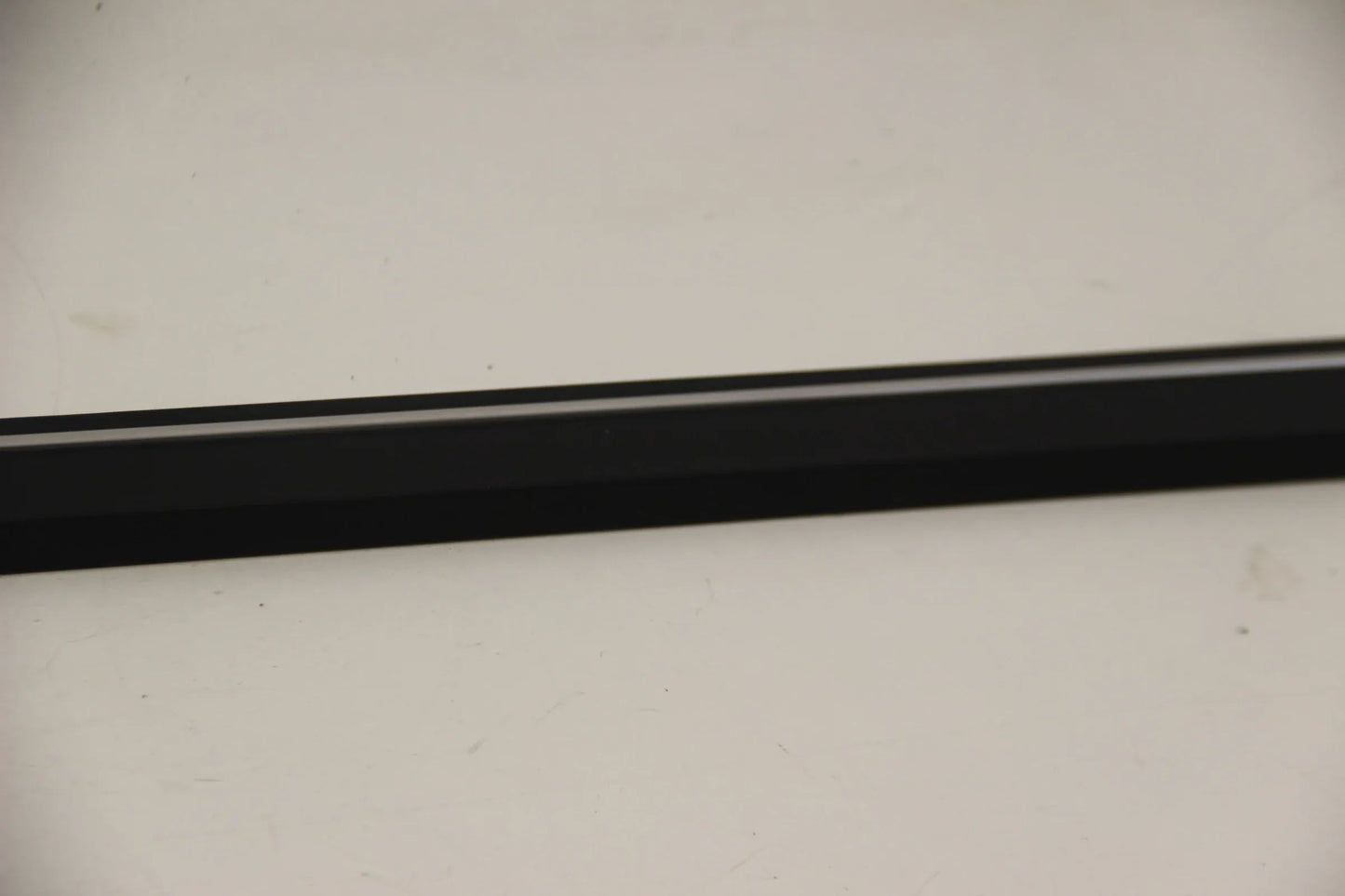 Original BMW E30 316i-325i Stossleiste Tür vorne rechts CHROM 51131904770