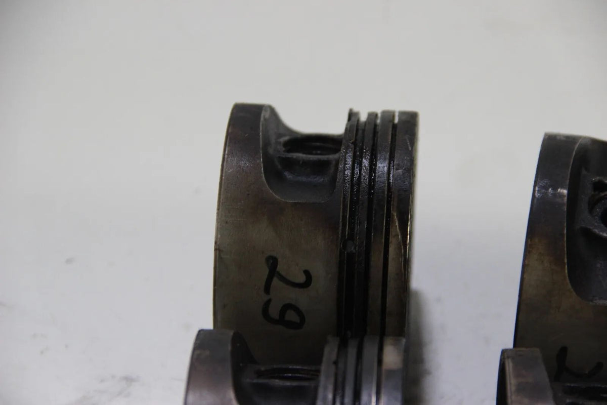 Original BMW E30 320is S14 S14b20 2.0 4x Kolben Mahle Satz 93,335mm Piston