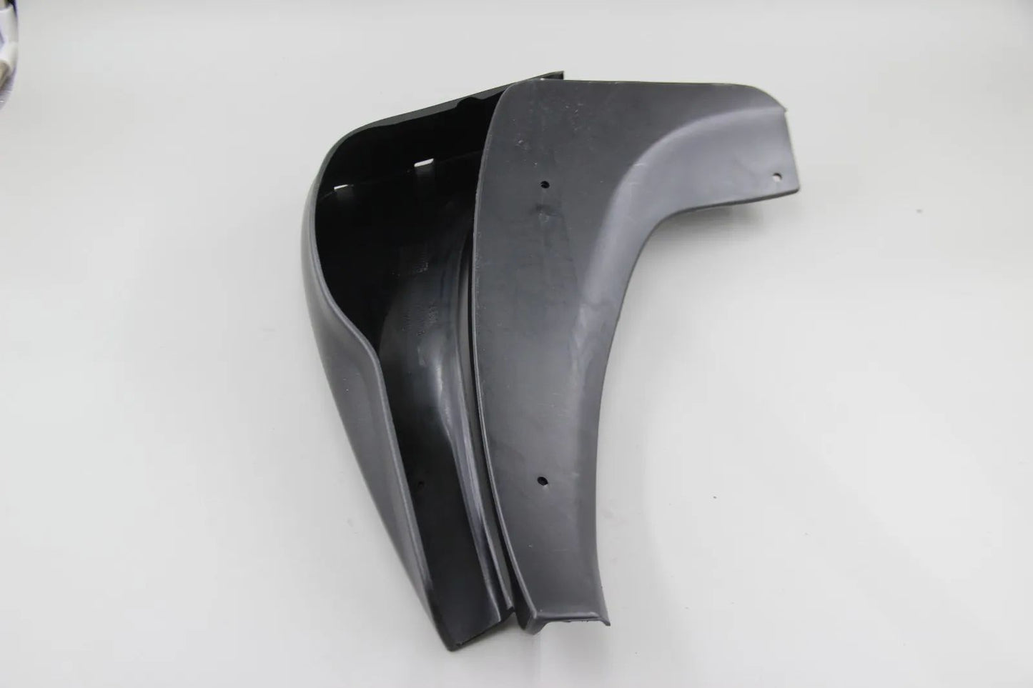 Original BMW E46 Limo/Touring  Satz Schmutzfänger vorn NOS 82169408655