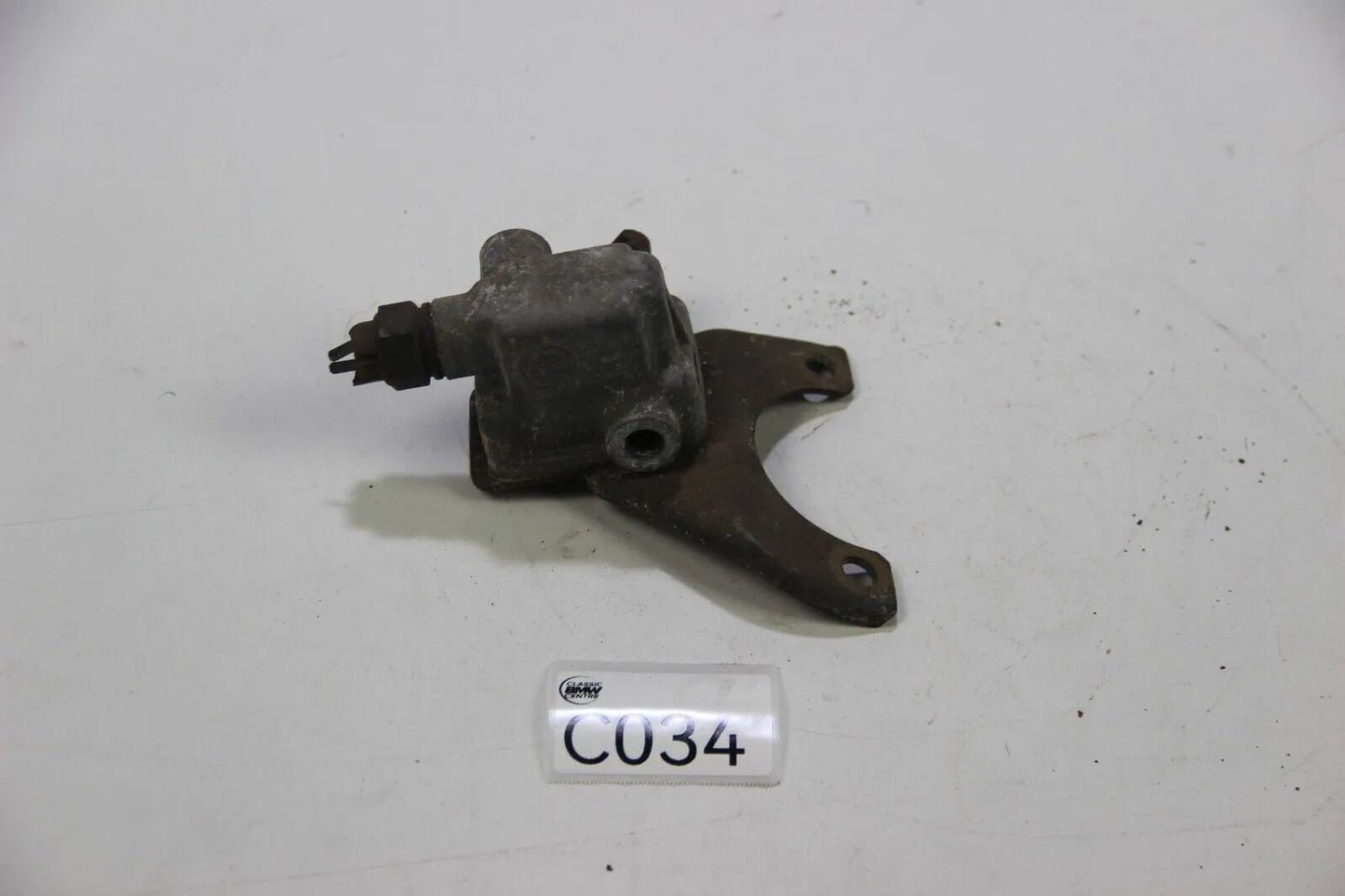 Original BMW E9 3.0 CSI CSL E3 3.0Si Gehäuse für Zusatzluftschieber 11531256421