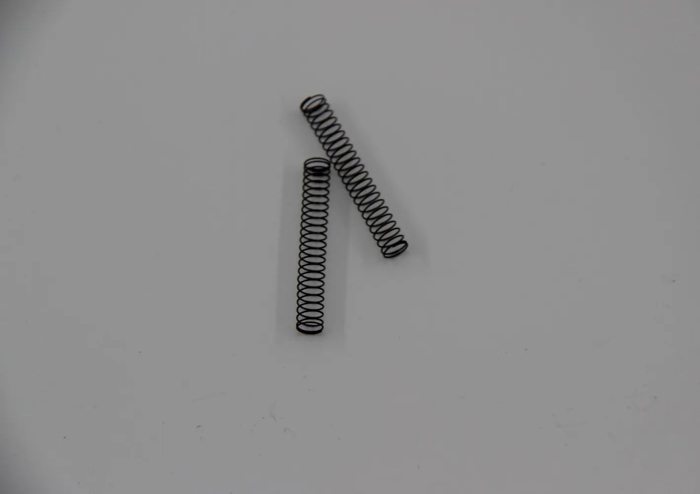 Original BMW E3 2500 2800 M30 E9 2800CS M30 Druckfeder NOS 13111253093