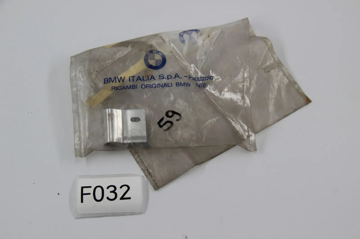Original BMW E21 315-320 318i-323i Zierleistenbrücke links NOS 51131844035