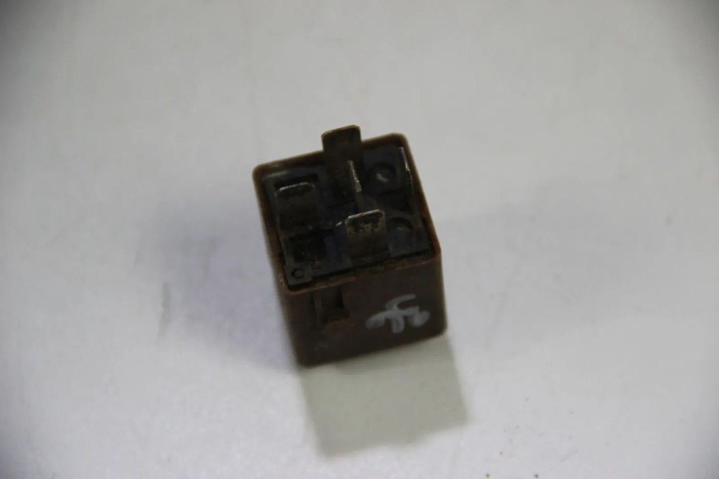 Original BMW E30 E46 E34 E32 E31 Relais Doppelschliesser schwarz 61361388364