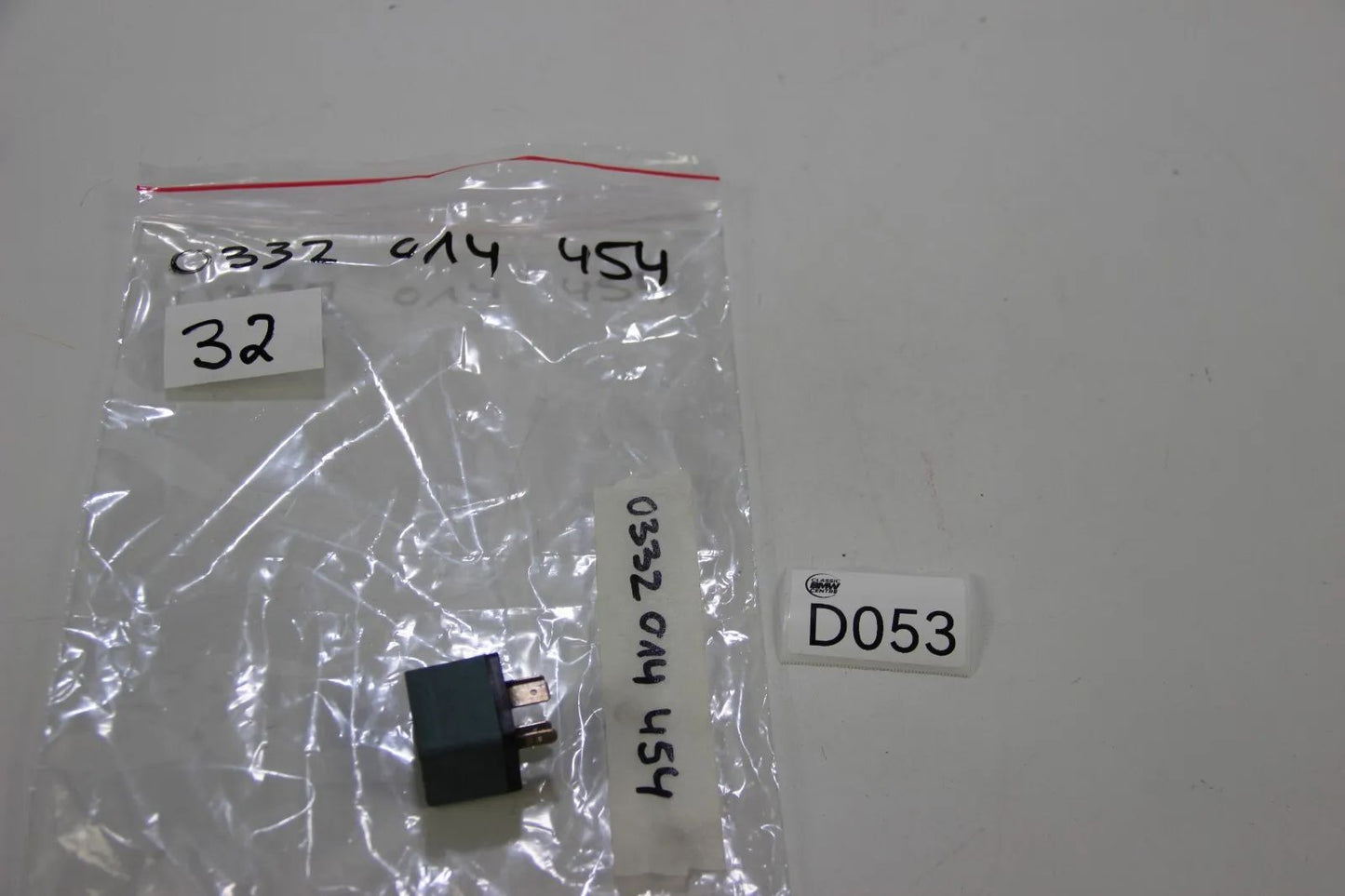 Original BMW E28 E30  Relais Mehrzweck Arbeitsstrom blau-grau Bosch 0332014454