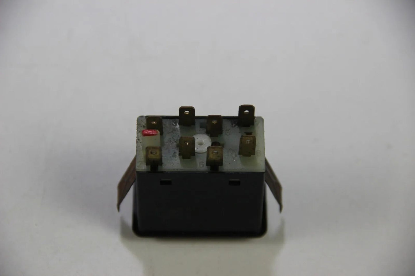 Original BMW 3er E30 Warnblinkleuchte Schalter/ Gefahrenhinweis 1367342