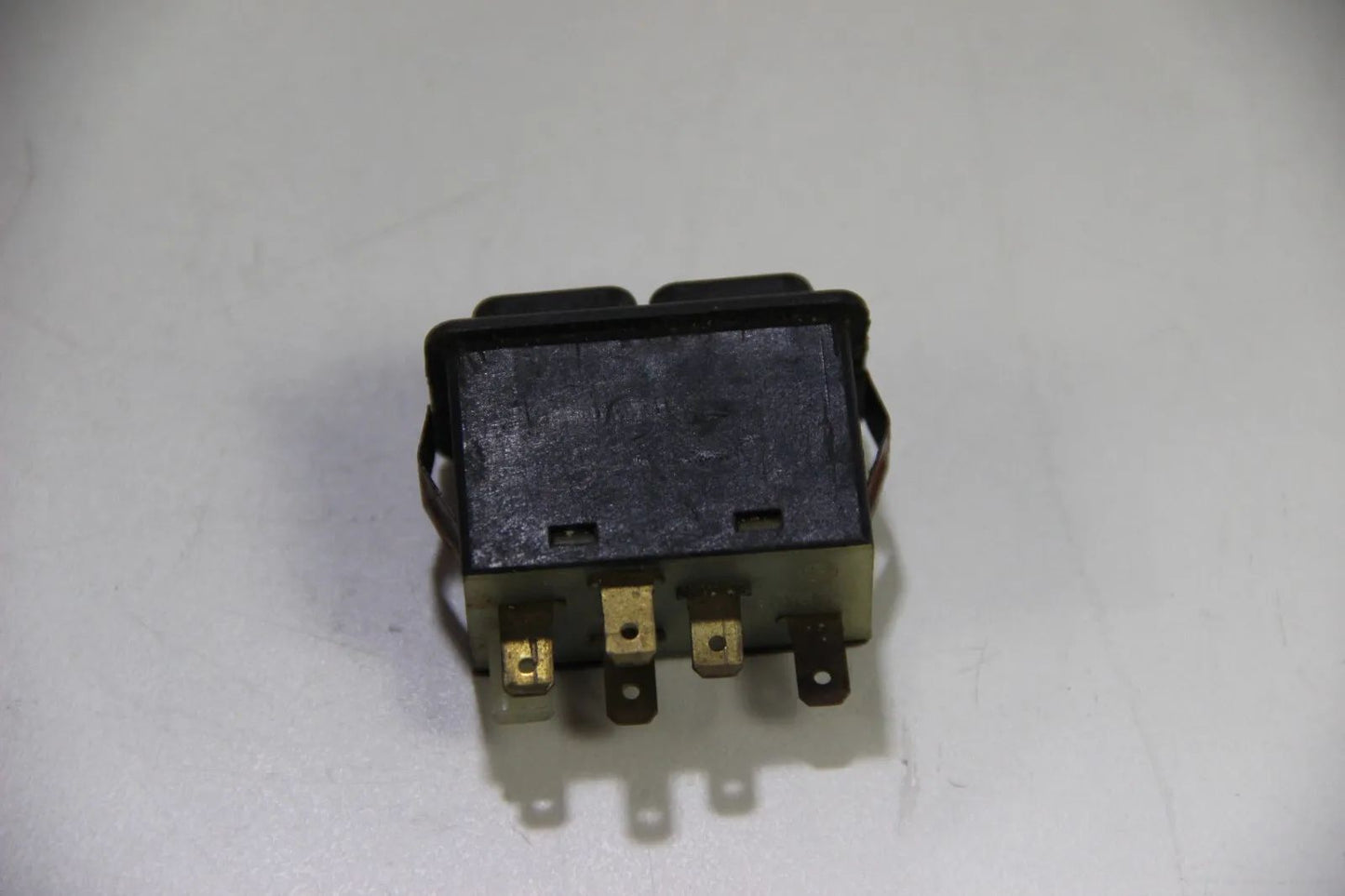 Original BMW E30 E24 E28 E23  Elektrischer Fensterheber Schalter 61311381205