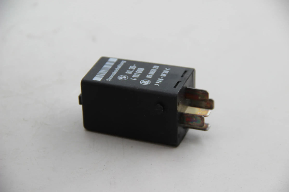 Original BMW E39 520i-540i M5 E38 Relais Ruhestromabschaltung NOS 61354101608