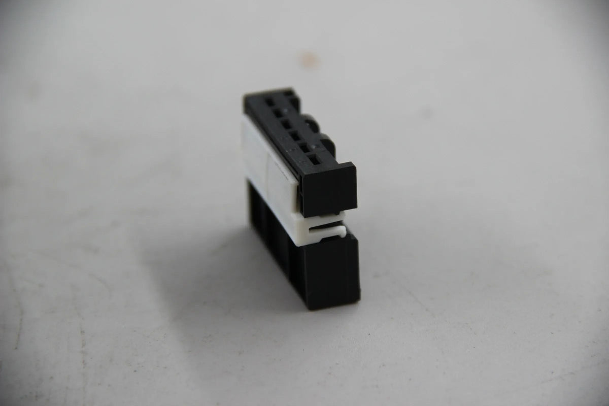 Original BMW E36 E90 E39 E53 Buchsengehäuse 6POL. Heckleuchte 61138369702