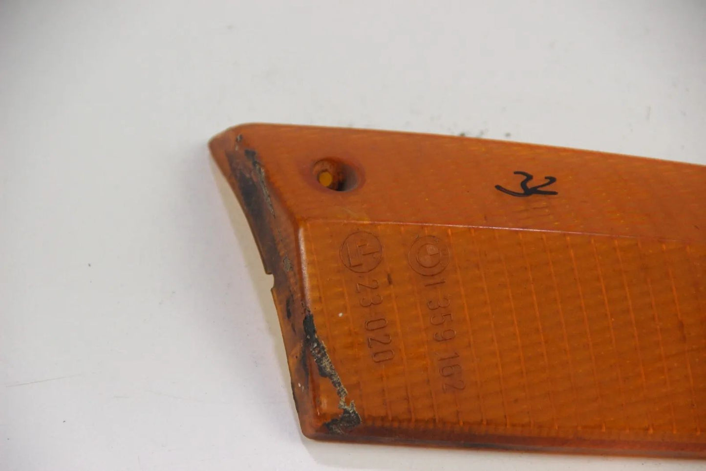 Original BMW E21 3er  Blinker Scheibe/Plastik links Lichtscheibe 1359162