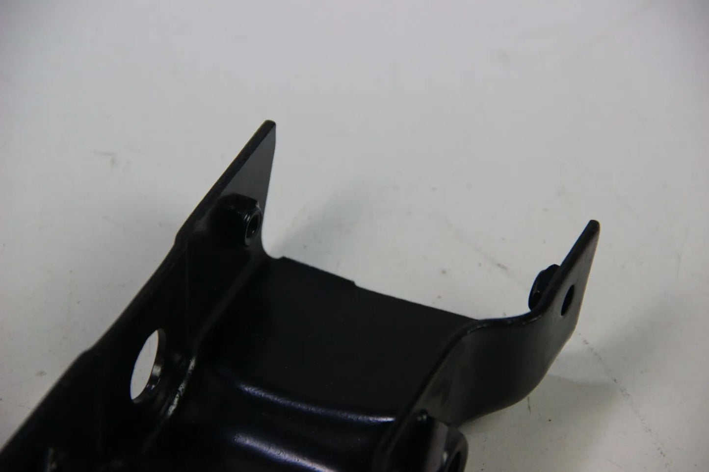 Original BMW E32 730i-750iLS Halter vorne Stoßstange Bumper 51111938189