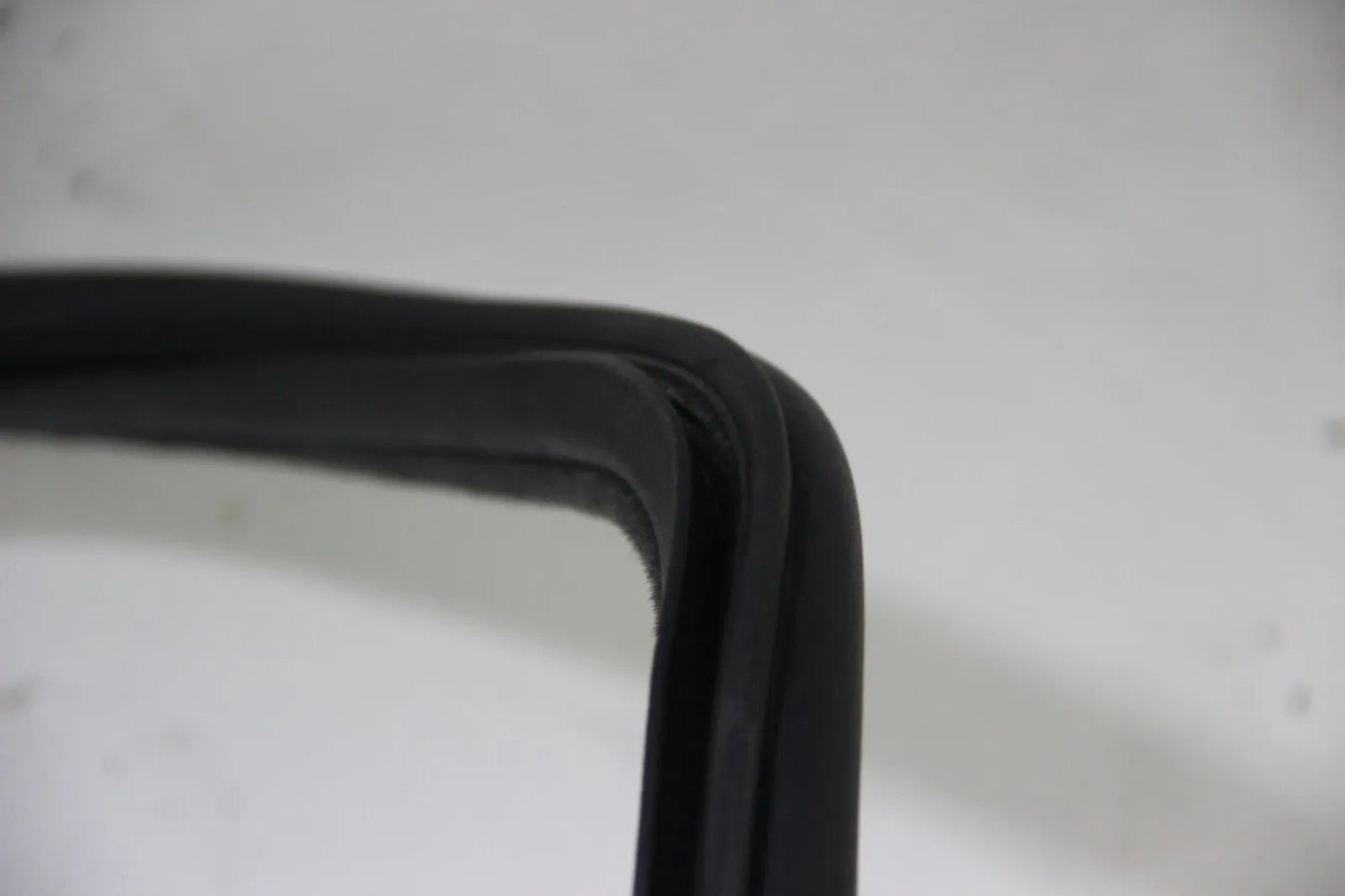 Original BMW E30 2-Türer 316i-325i M3 Türdichtung Links Kantenschutz OEM