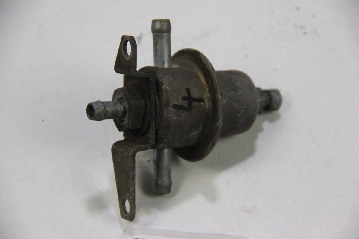 BMW E9 3.0 CSI CSL E3 3.0Si Kraftstoffregler Benzindruckregler 0280160004