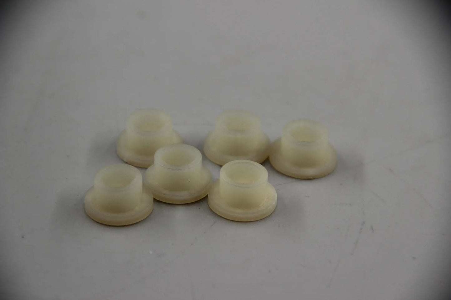 Original BMW E10 E3 E9 NK E21 E30 E12 E28 E24 E23 6x Isolierbuchse 13310075752
