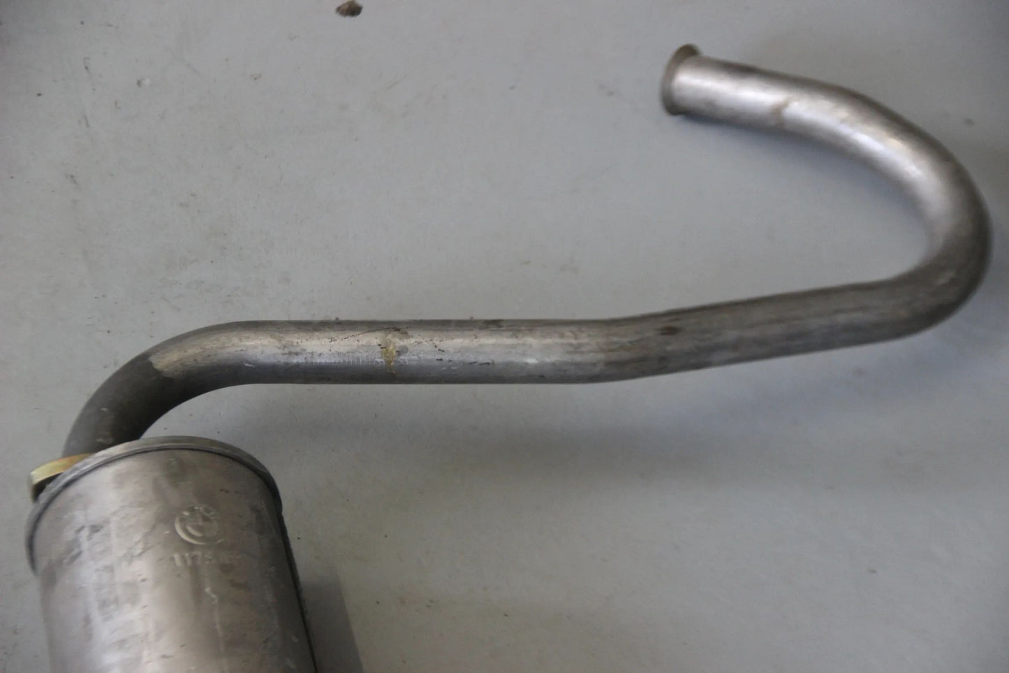 Original BMW 3er E21 323i M20 Limousine Nachschalldämpfer rechts 18121175911