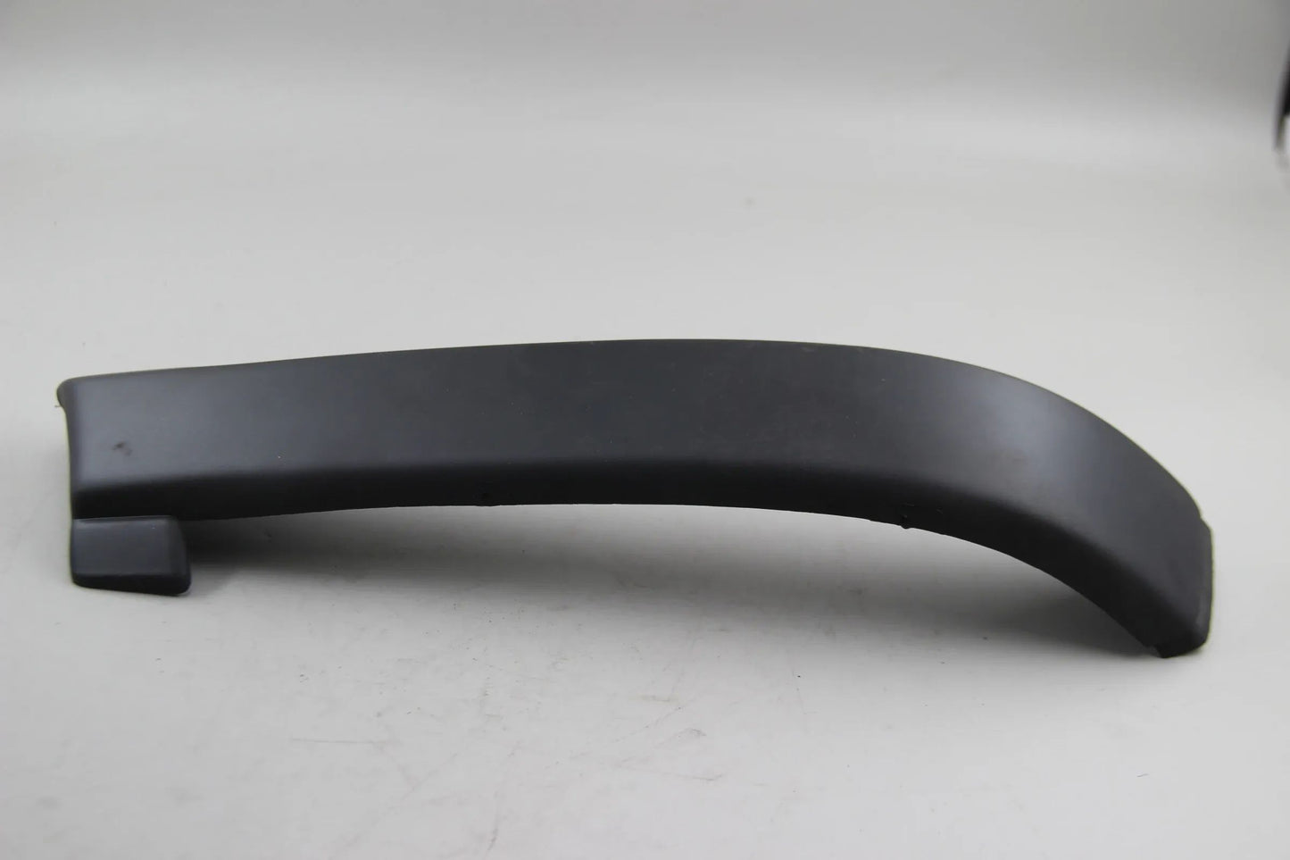 Original BMW E30 316 318i 320i 323i 325i 325ix Stossleiste rechts 51111888274