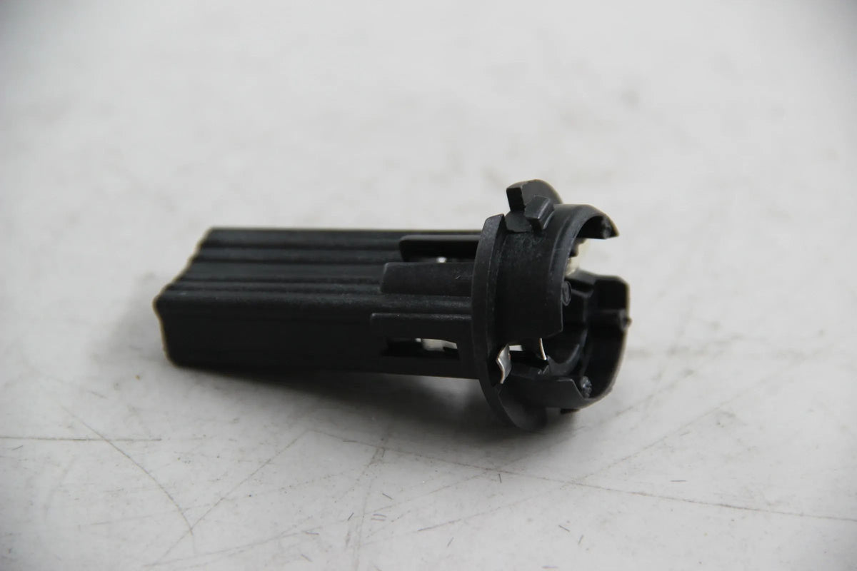 Original BMW E36 316i-328i M3 E38 E53 Lampenfassung schwarz NOS NLA 63211387365
