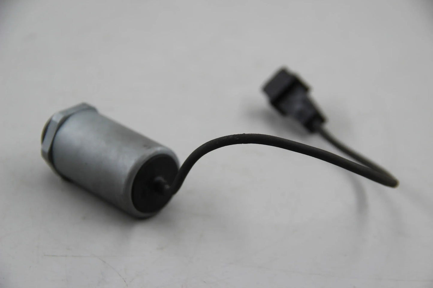 Original BMW E36 E34 Magnetschalter 11361738494