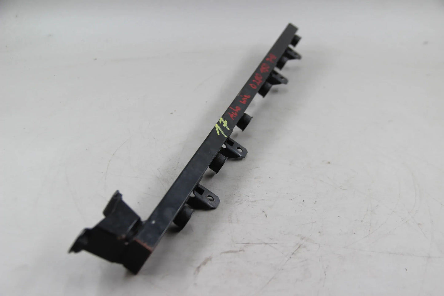 Original BMW E28 E30 520i 320i 525e 325e M20B27 Einspritzleiste Einspritzanlage