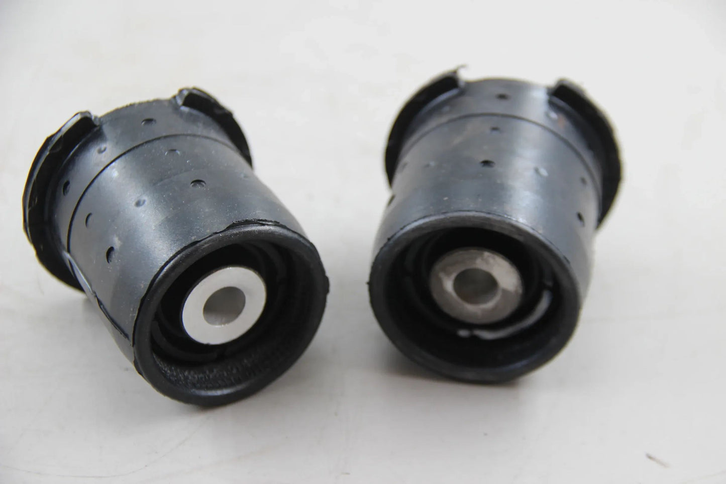 Original BMW E36 316i 318i 320i-328i M3 Satz Gummilager D=60,5MM 33319059300