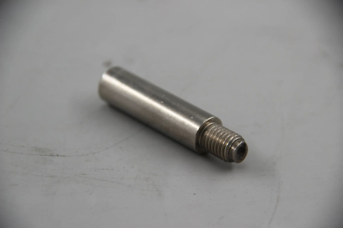 Original BMW E81 E88 E30 E36 E93 E28 E61 E24 E64 Führungsschraube 34111157041