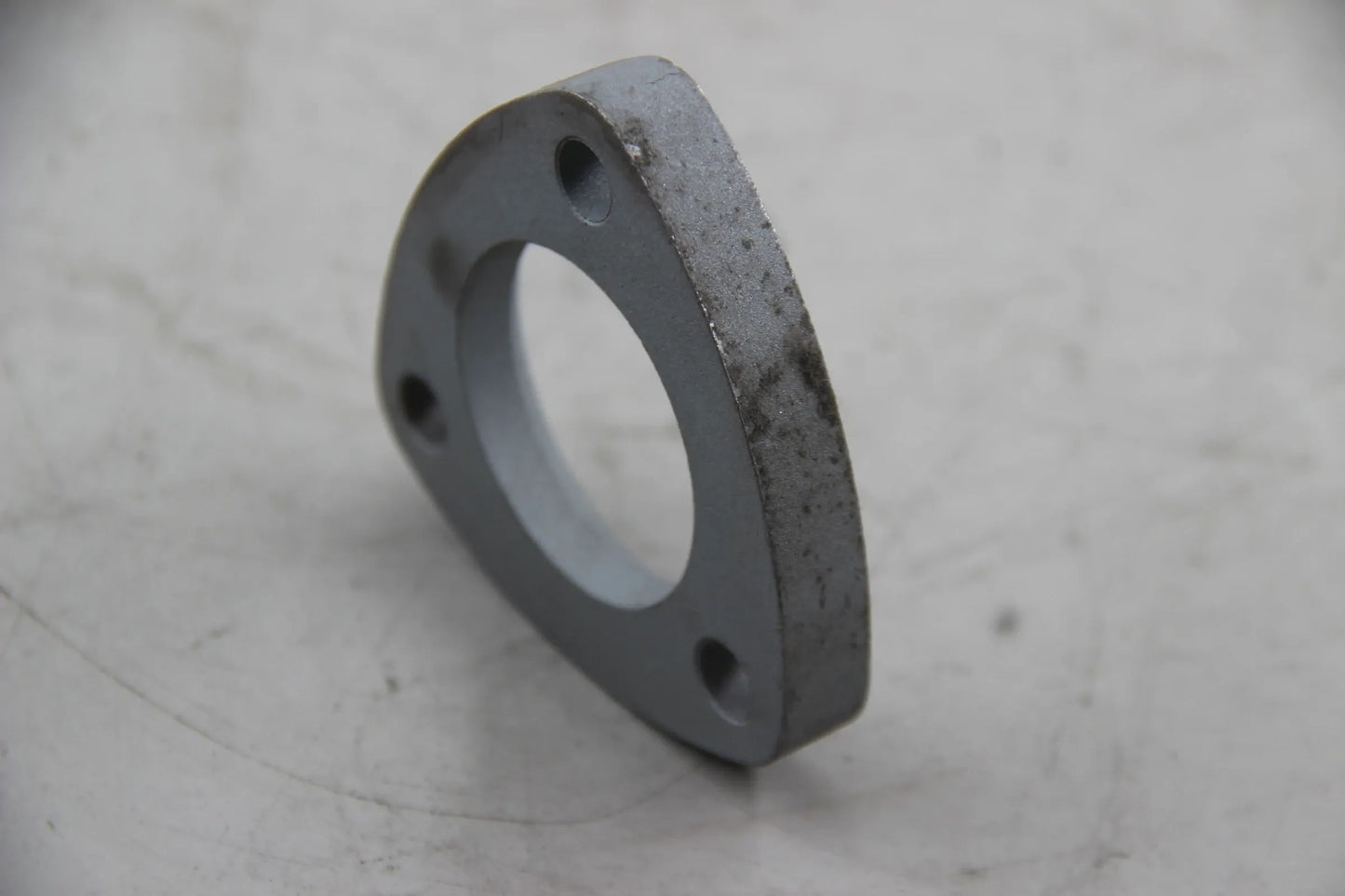 Original BMW E30 320i 323i 325i M20 324d M21 E28 524d M21 Flansch 18111176632