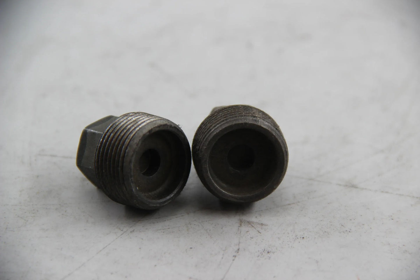 Original BMW E10 NK E21 E30 E12 E24 2x Verschlussschraube M24X1,5 27111226798