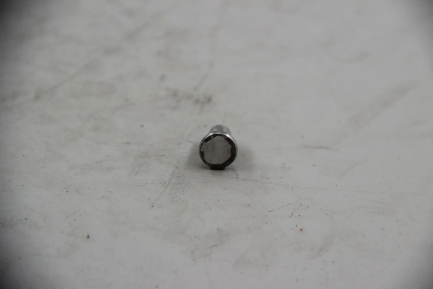 Original BMW E46 E90 E91 Bolzen D=6X12 Armaturenbrett Zierbolzen 51418215278