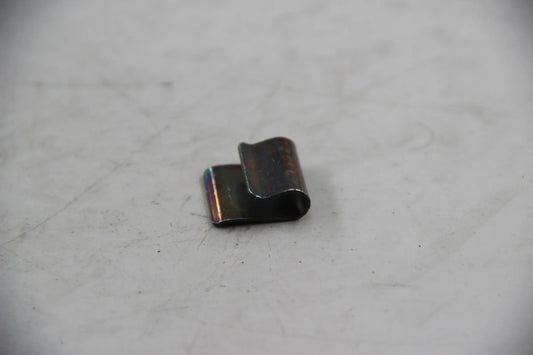 Original BMW E21 E30 E12 E28 E24 E23 Halteklammer vorne NOS NLA 72608117730