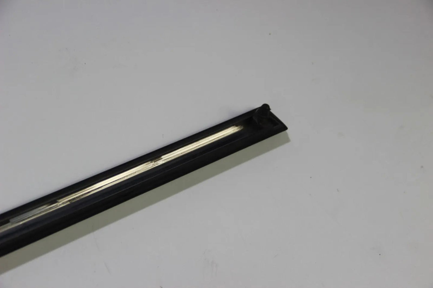 Original BMW  E30 Stossleiste Tür links 2- Türer   VFL 61131876131 VFl 316i-325i
